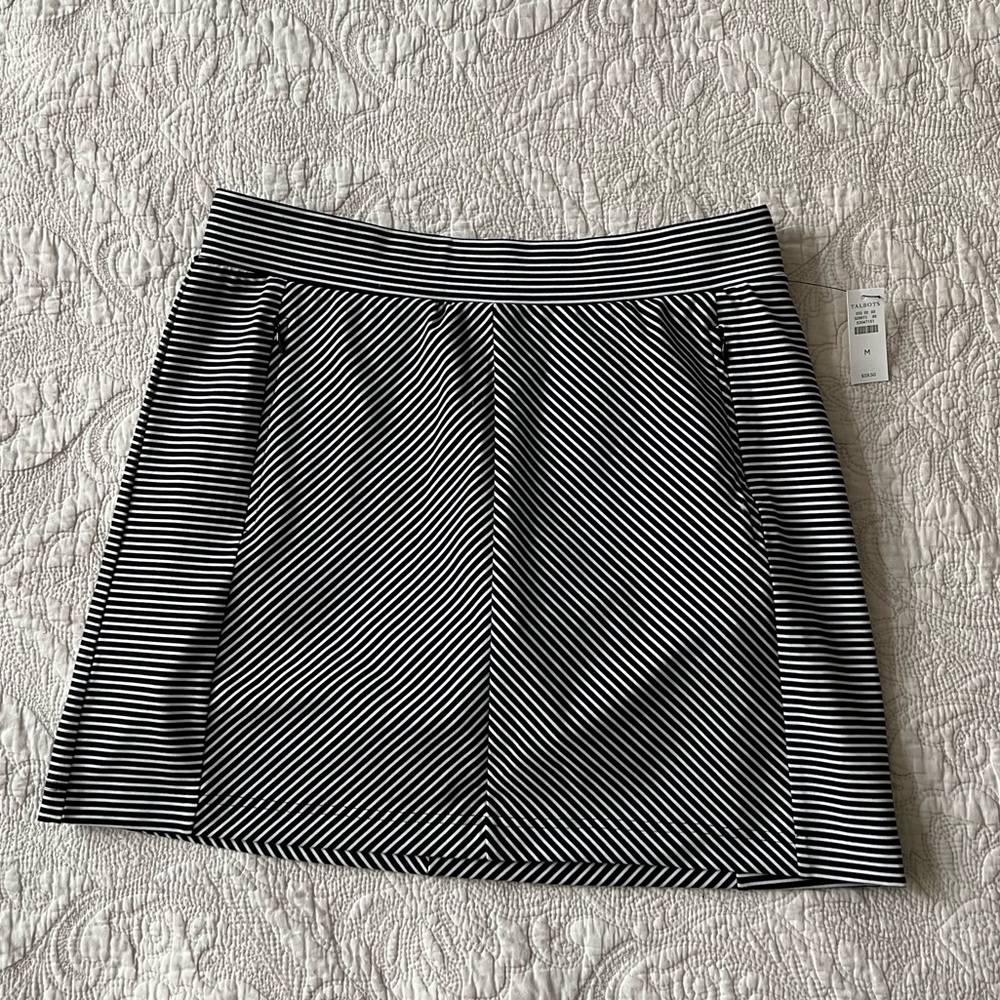 TALBOTS Black & White Stripe Skort